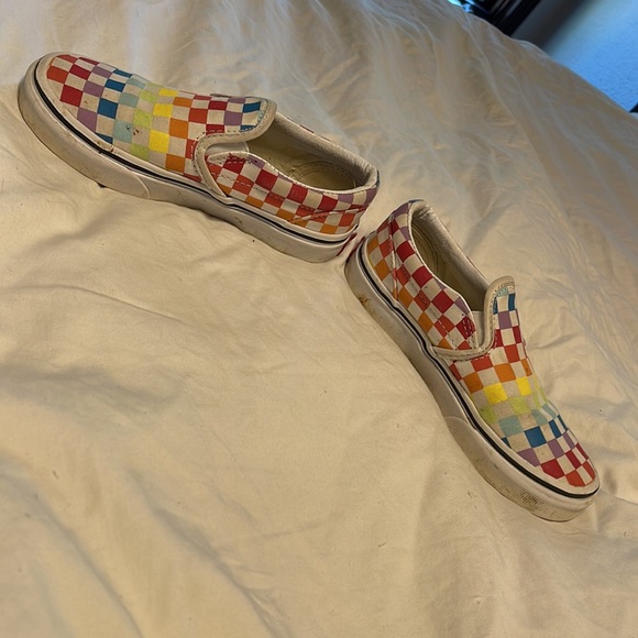Kids 13.5 classic rainbow checkered slip ons - Picture 3 of 6